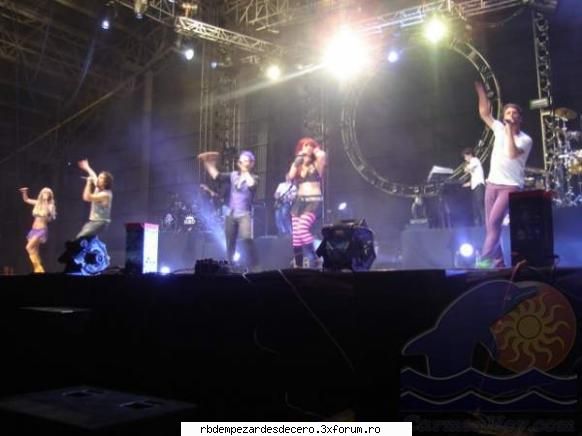 *Poncho in concerte* - Bine ati venit! - *Poncho*