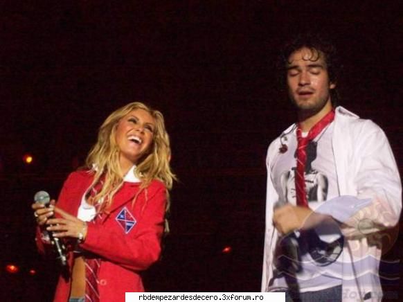*Poncho in concerte* - bya&ralu - *Poncho*