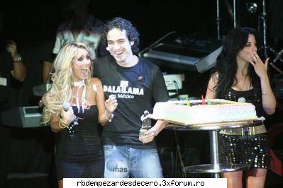 *Poncho in concerte* - bya&ralu - *Poncho*